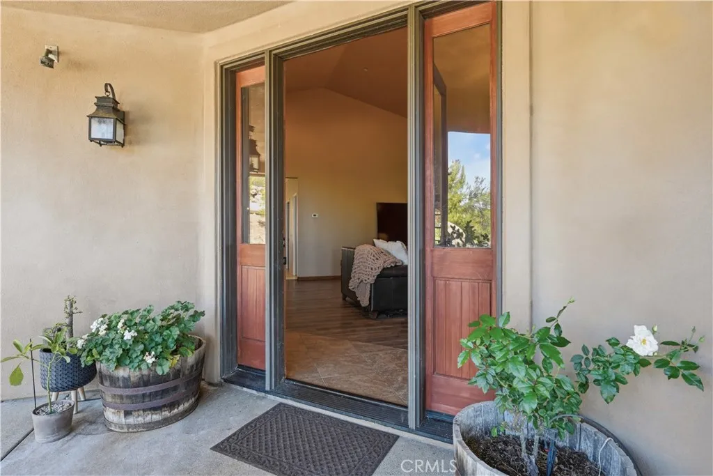 https://cdn.realtyfeed.com/cdn/127/306716650/4056891a6ca43f65e367d1634ddcf33e.webp