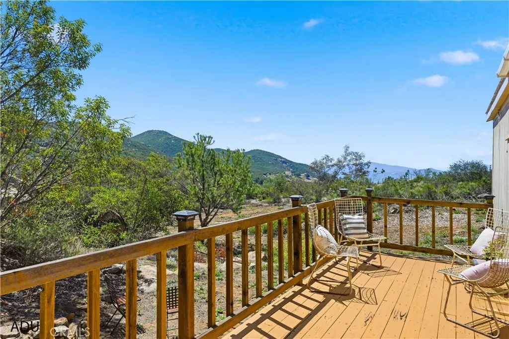 https://cdn.realtyfeed.com/cdn/127/306716650/4a9b0ff6dfa2d142c6e6b1701b2e87f0.webp