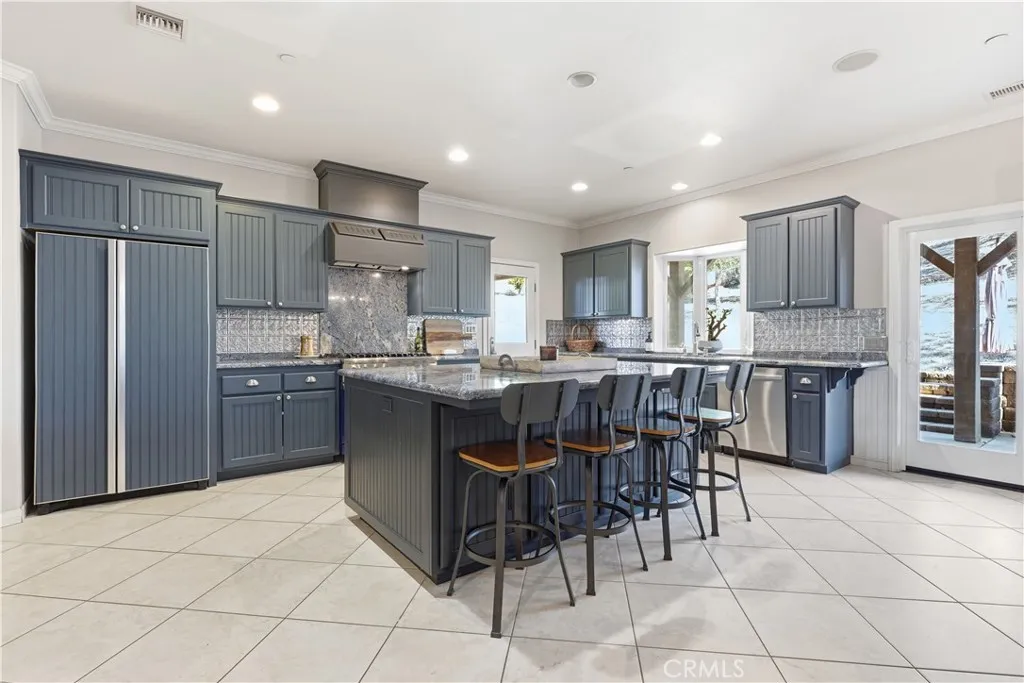 https://cdn.realtyfeed.com/cdn/127/306716650/4ba4f44b5d34d988021944748d26fe34.webp