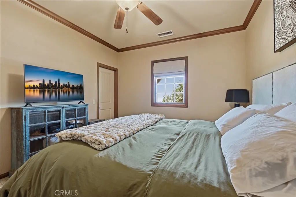 https://cdn.realtyfeed.com/cdn/127/306716650/4cdab5db1cd8da5d611d1c8293a7b219.webp