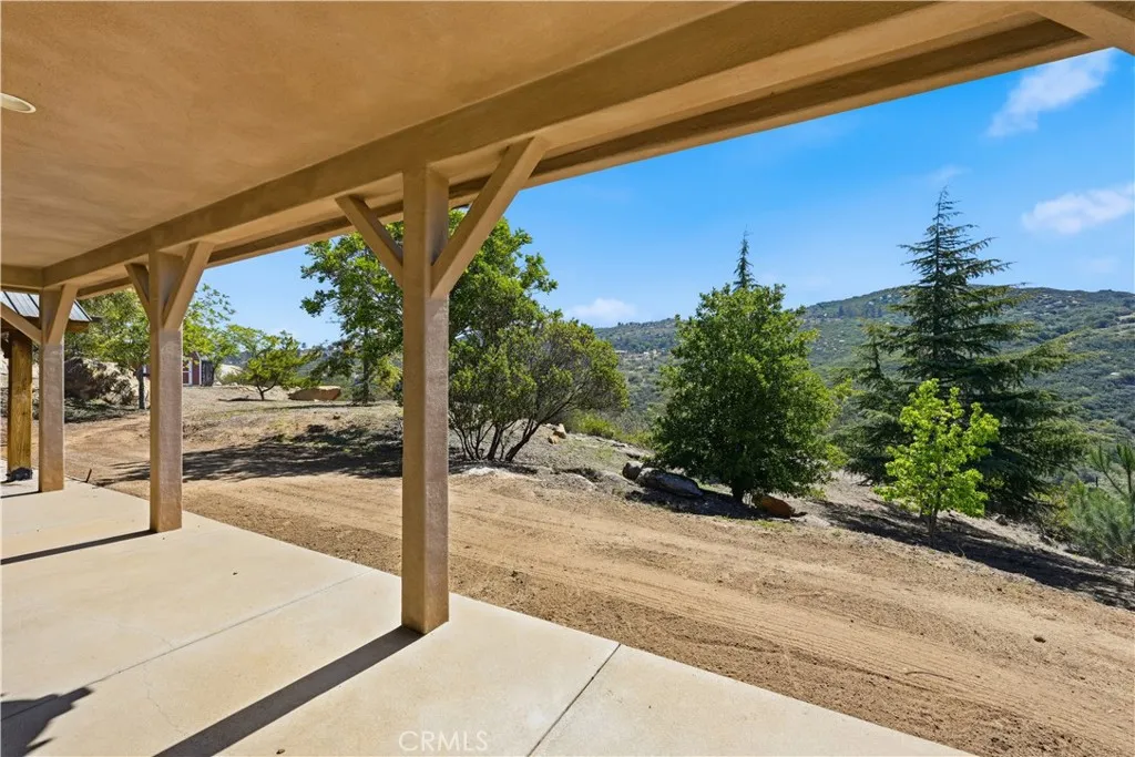 https://cdn.realtyfeed.com/cdn/127/306716650/72c888291c0e9158baffea7362b7ecc9.webp
