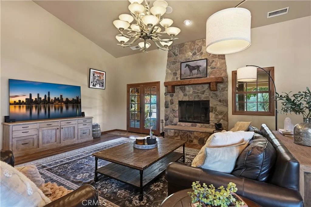 https://cdn.realtyfeed.com/cdn/127/306716650/93a8c78963396ac3e489709322287b5b.webp