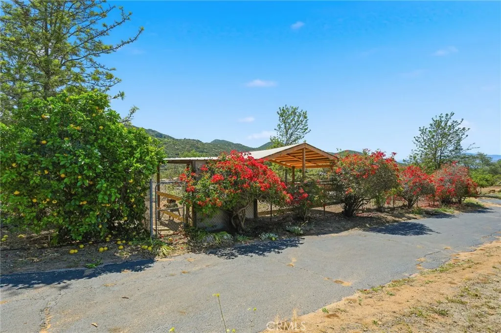 https://cdn.realtyfeed.com/cdn/127/306716650/d0468deea0f4d25e69fdc365f9f25859.webp