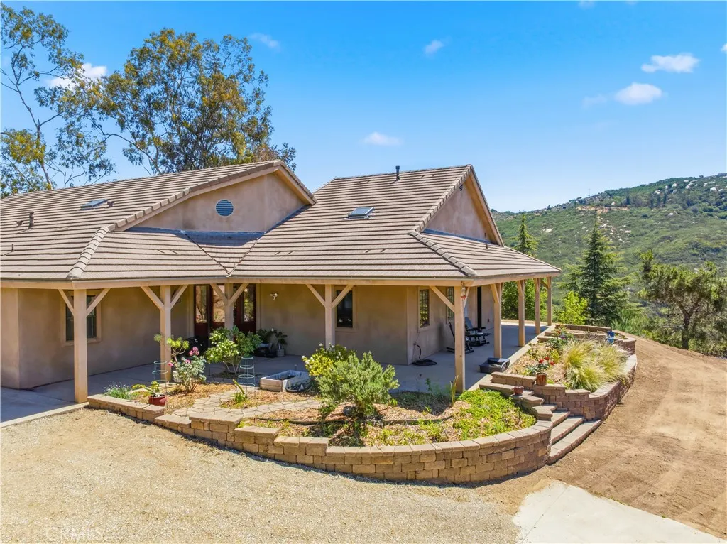 https://cdn.realtyfeed.com/cdn/127/306716650/d088db11c6709fcd2caa855f5b95d5c0.webp