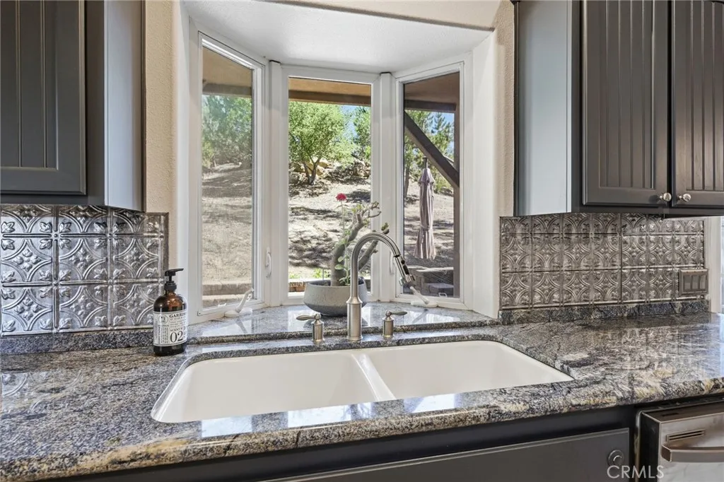https://cdn.realtyfeed.com/cdn/127/306716650/d28e60380f86f3638b38add75a240013.webp