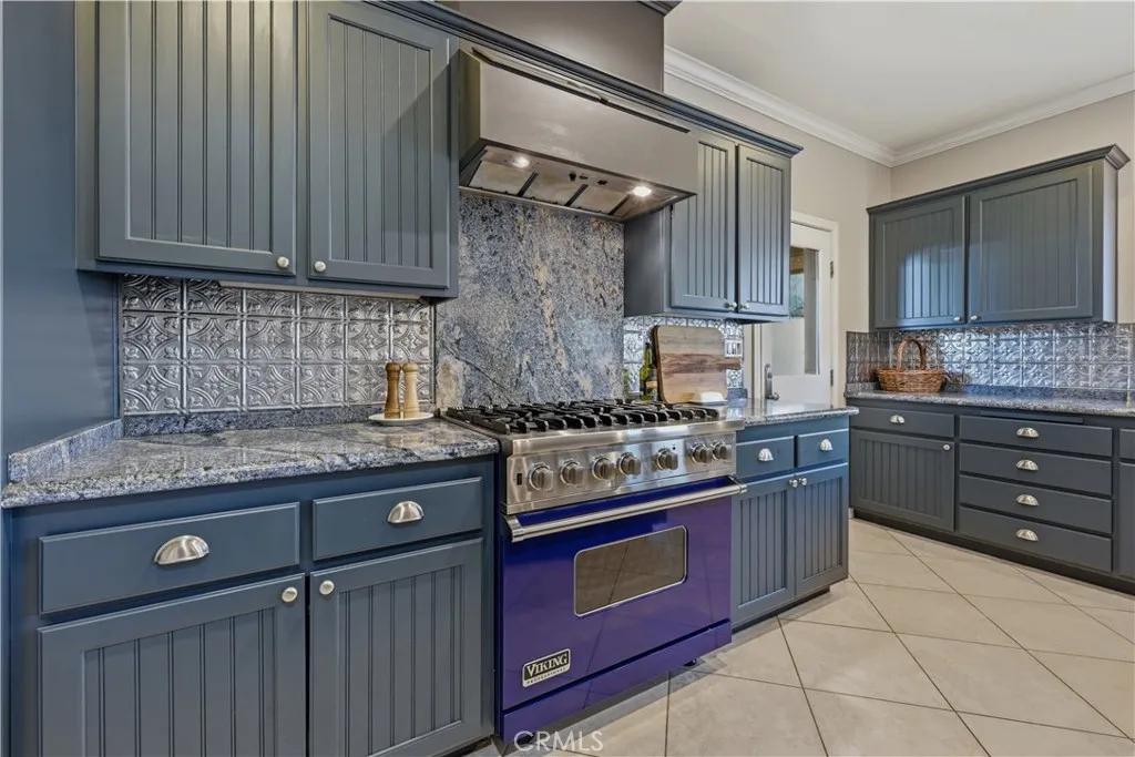 https://cdn.realtyfeed.com/cdn/127/306716650/e66739564e0105d40baf0fffe44182ab.webp