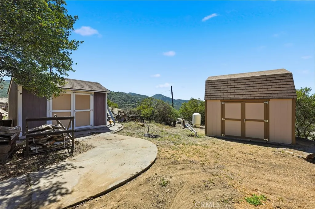 https://cdn.realtyfeed.com/cdn/127/306716650/ee930c0cc6ab93c7849b93295f14019b.webp