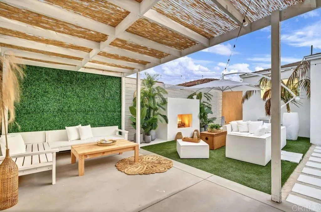 https://cdn.realtyfeed.com/cdn/127/306716667/486c730bb1f2aba916793c43302603c7.webp