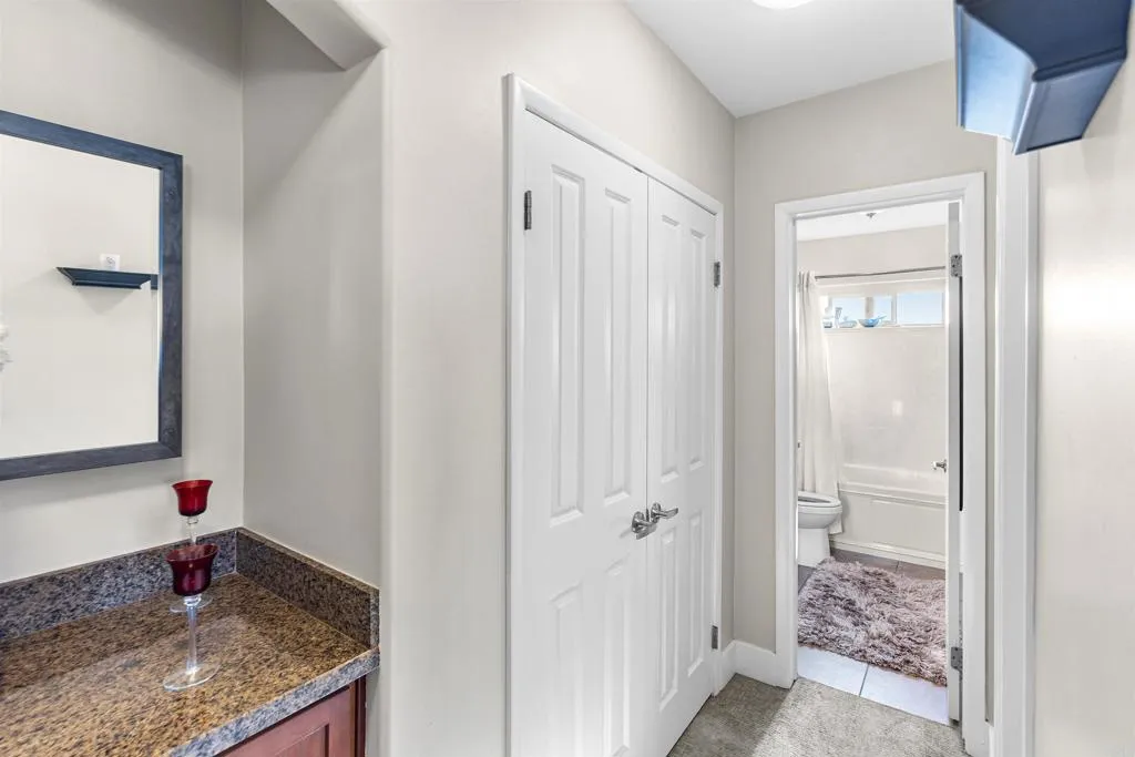 https://cdn.realtyfeed.com/cdn/127/306716766/bc35baf7d725d44045b18f417105a683.webp