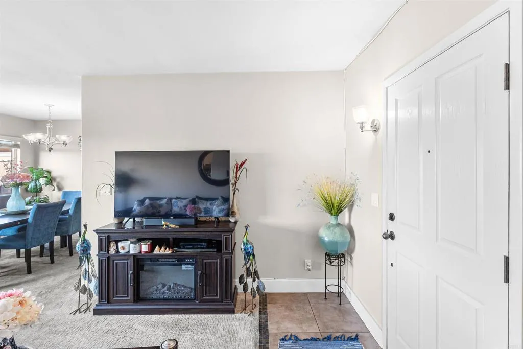 https://cdn.realtyfeed.com/cdn/127/306716766/fa6d733f6c09221cba74856739a8fa0c.webp