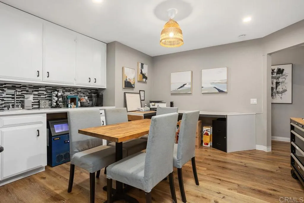 https://cdn.realtyfeed.com/cdn/127/306716768/fc521f72d3d3708090000f1ec8a32048.webp