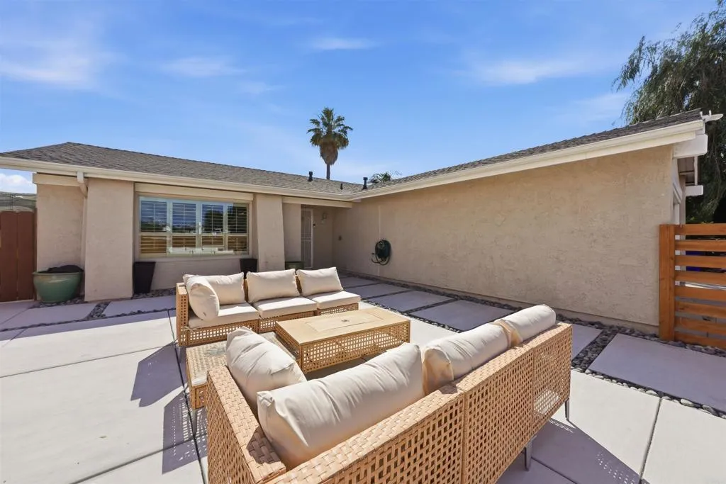 https://cdn.realtyfeed.com/cdn/127/306716796/6117393b9796aa66cfe89182b15cd933.webp