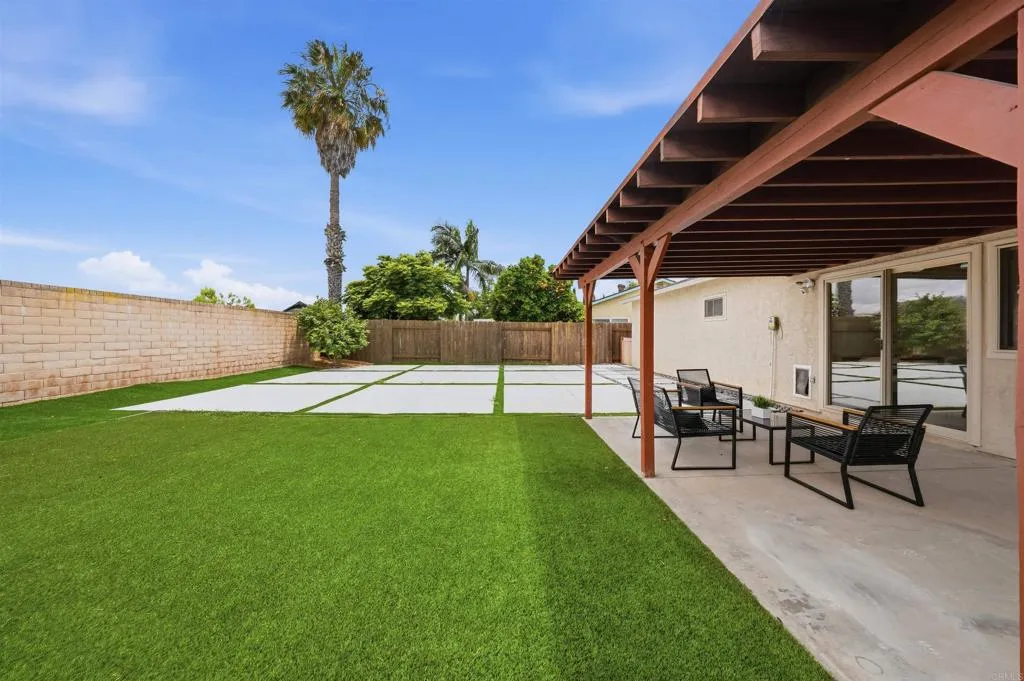 https://cdn.realtyfeed.com/cdn/127/306716796/8dd23e4a85bf7d4f3c7c843799a2f862.webp