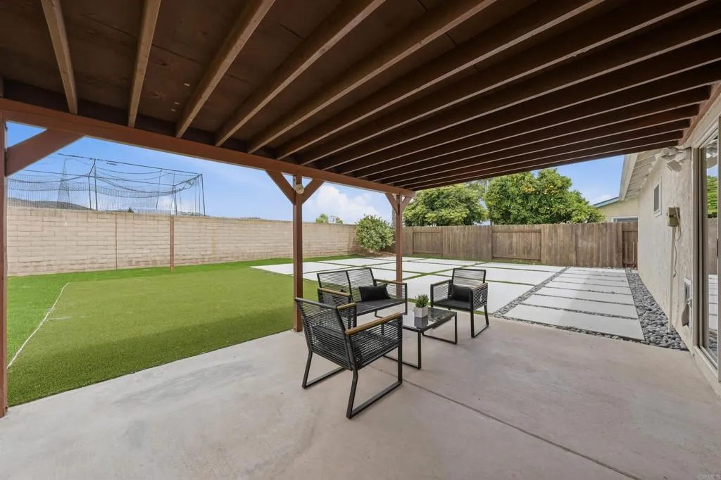 https://cdn.realtyfeed.com/cdn/127/306716796/bb3f7e6a699ecd83b23e101cef54e85e.webp