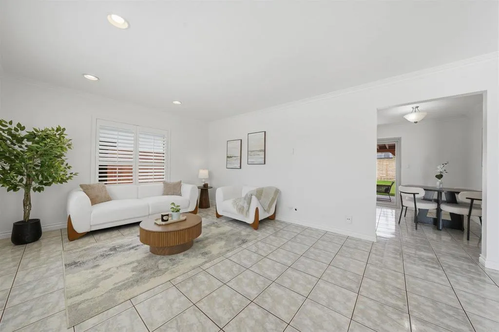 https://cdn.realtyfeed.com/cdn/127/306716796/d751750dfc3858051cda789943493219.webp