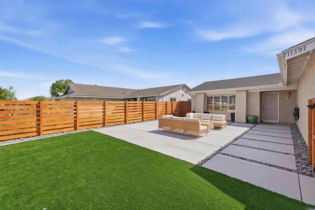 https://cdn.realtyfeed.com/cdn/127/306716796/f3ee9f81bdd6e1e67b7eb75b76149cc7.webp