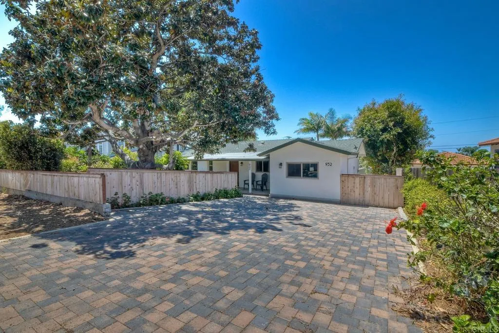 Encinitas Encinitas