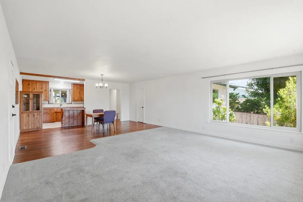 https://cdn.realtyfeed.com/cdn/127/306716822/462e00597fa3e190309eb6631234028f.webp