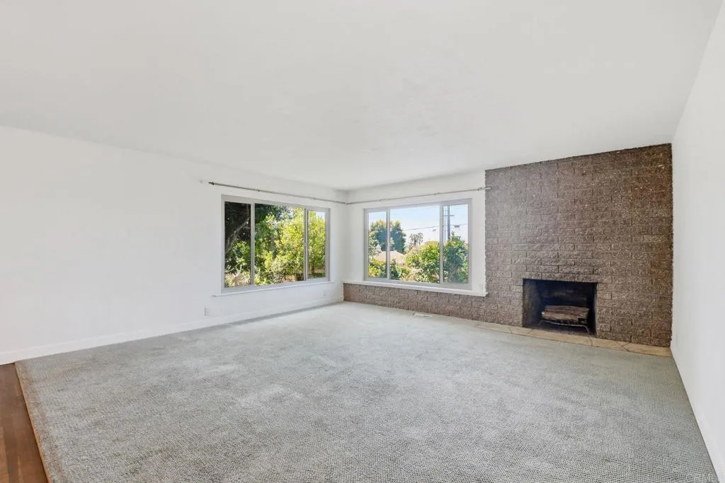 https://cdn.realtyfeed.com/cdn/127/306716822/63326e396a27a3084d6a4a325c8cf5c6.webp