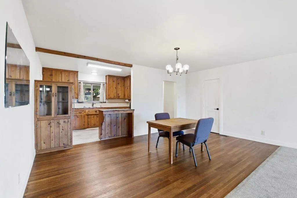 https://cdn.realtyfeed.com/cdn/127/306716822/c7e25948fb2937fff71a6b43e348da03.webp