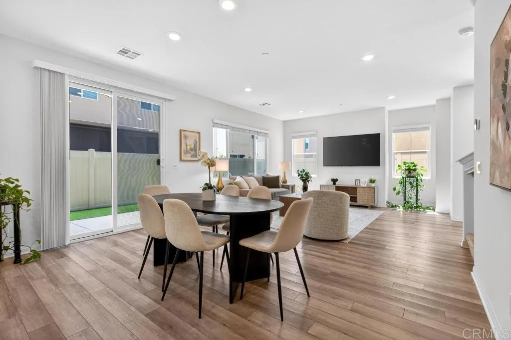 https://cdn.realtyfeed.com/cdn/127/306716827/b2268daa95b8525784d23fd5b6a5318b.webp
