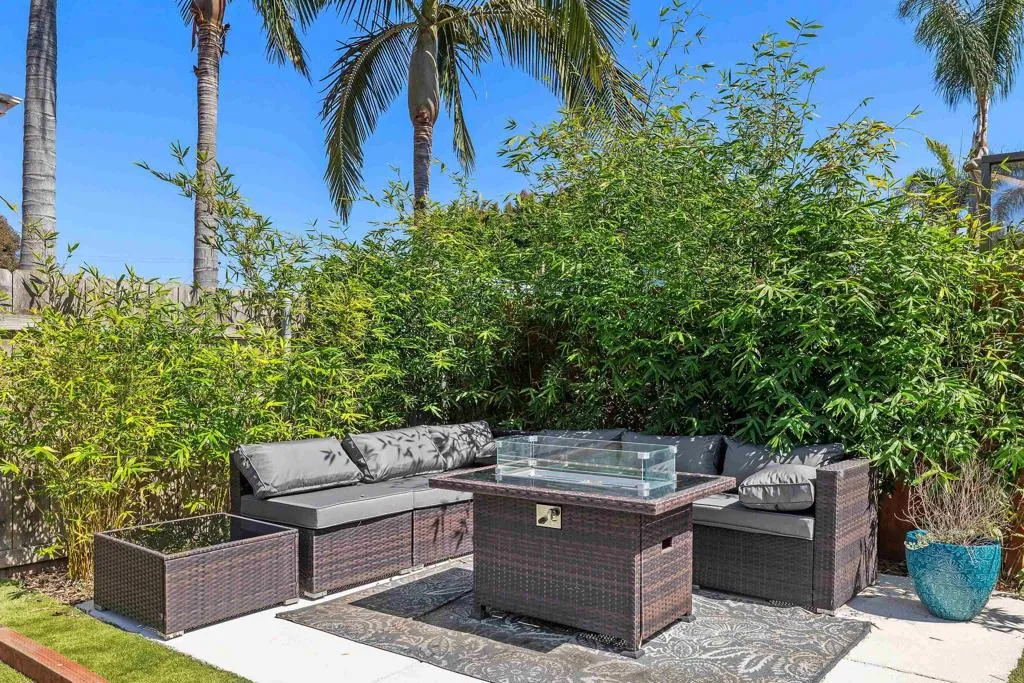 https://cdn.realtyfeed.com/cdn/127/306716828/38d0a3ec36b87dec358557f7612730f9.webp