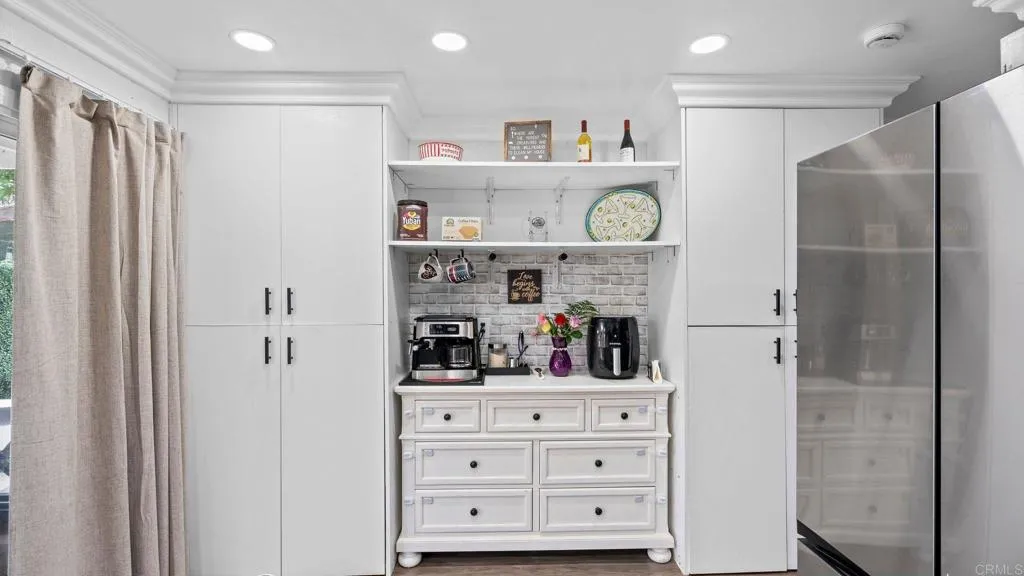 Photo #8: PTP2603636 Listing: Photo #8