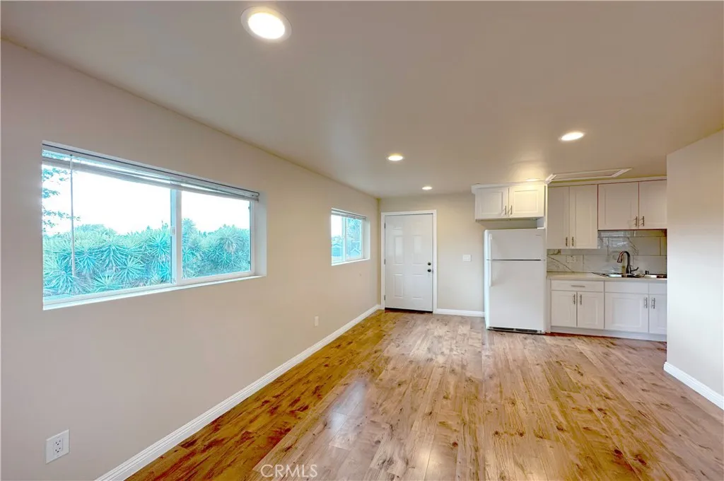 17134 Saticoy Street, Lake Balboa, CA 91406 - Photo 2 of 12, Lake Balboa, CA