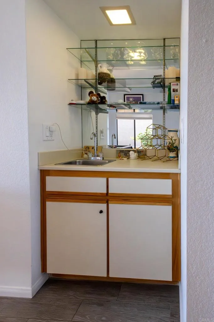 https://cdn.realtyfeed.com/cdn/127/306716916/07e757f627843ab825d05400ad5d5ed0.webp