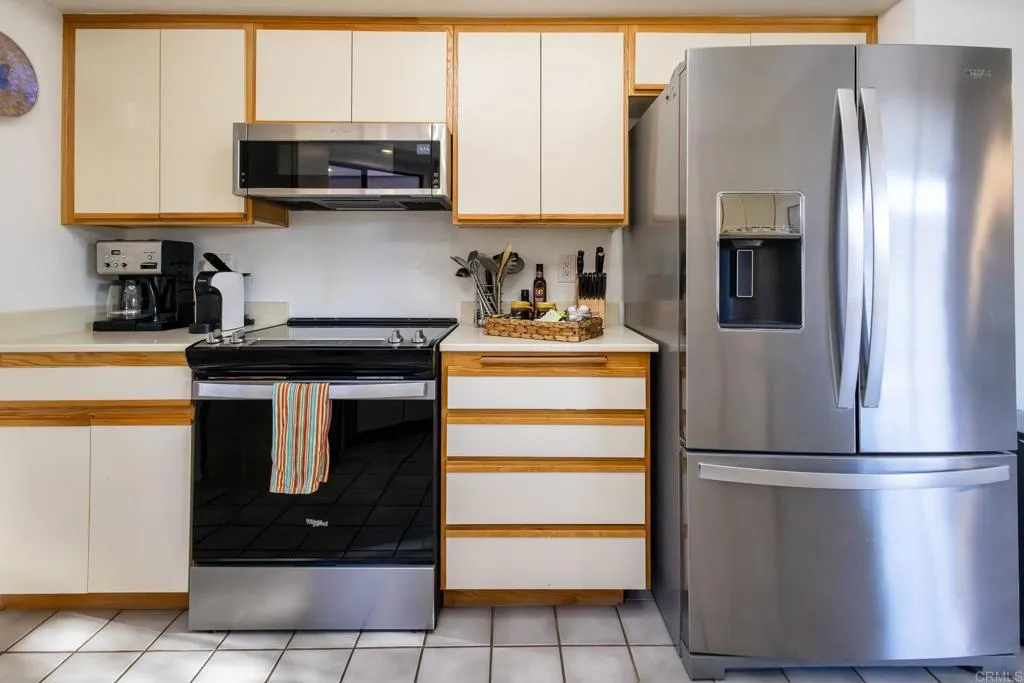 https://cdn.realtyfeed.com/cdn/127/306716916/5fe6a4da842e1618c8996ada619163ca.webp