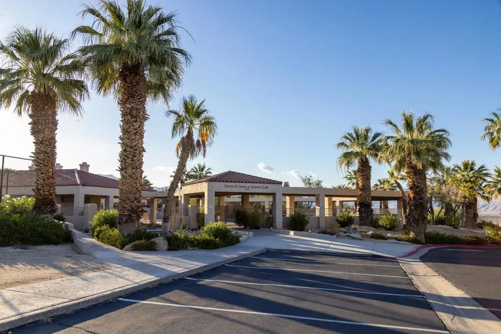 https://cdn.realtyfeed.com/cdn/127/306716916/d75b2d73ebf43d89838486eda0655b66.webp
