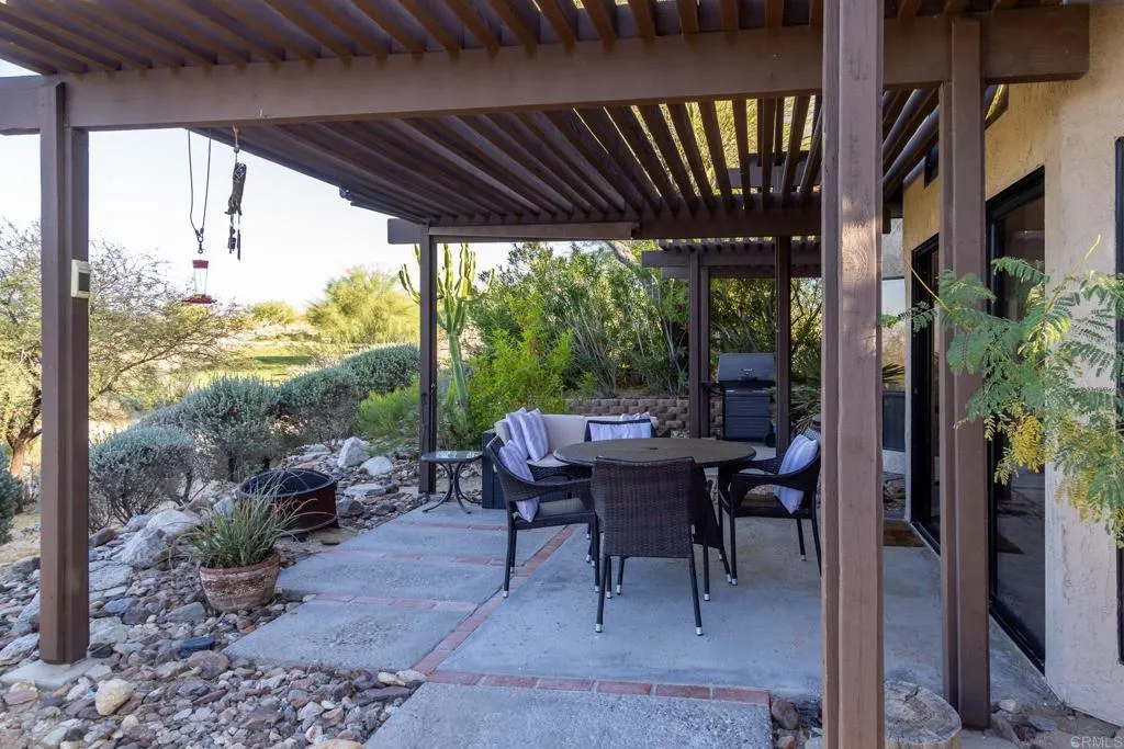https://cdn.realtyfeed.com/cdn/127/306716916/d9a0beb326fce3c3a76560f7377932a4.webp