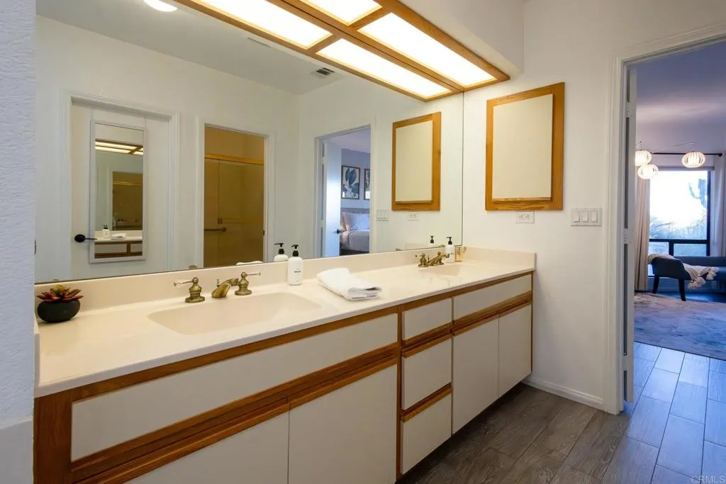 https://cdn.realtyfeed.com/cdn/127/306716916/f2cb87af1dcb54bb821f9e36ef2d25c7.webp