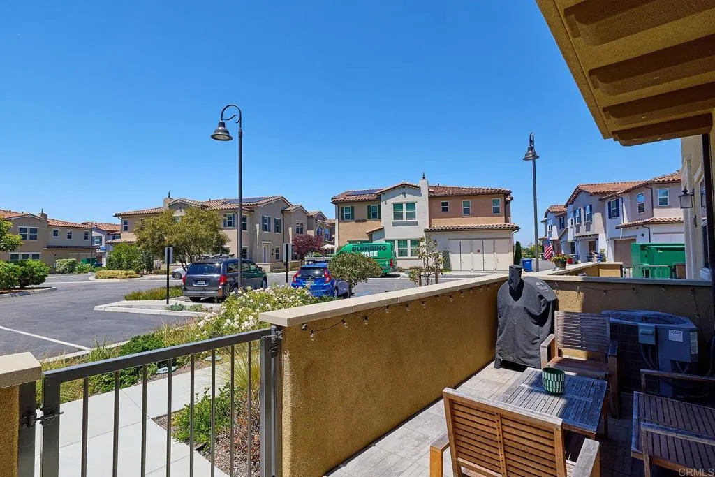 https://cdn.realtyfeed.com/cdn/127/306716921/25baaacf3ea83556d6986fdc4ebf9d1e.webp