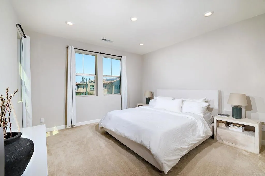 https://cdn.realtyfeed.com/cdn/127/306716921/330a13bcce443f1f34dec02f21273413.webp