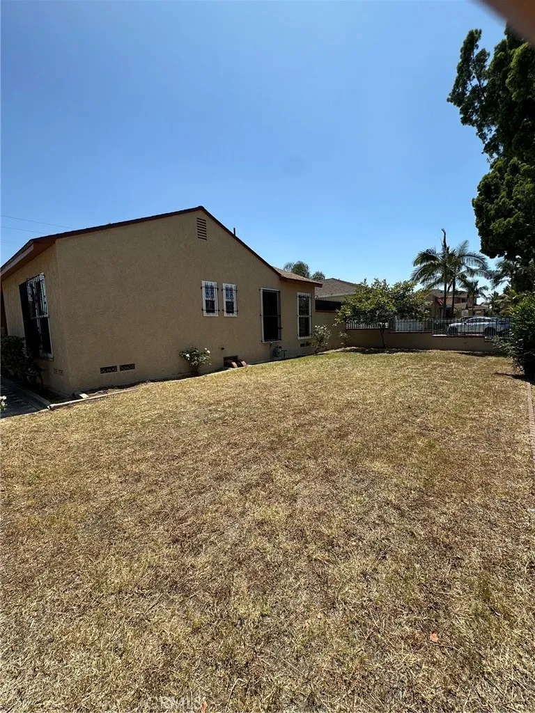 3040 Seminole, South Gate, CA 90280 - Photo 5 of 22, South Gate, CA