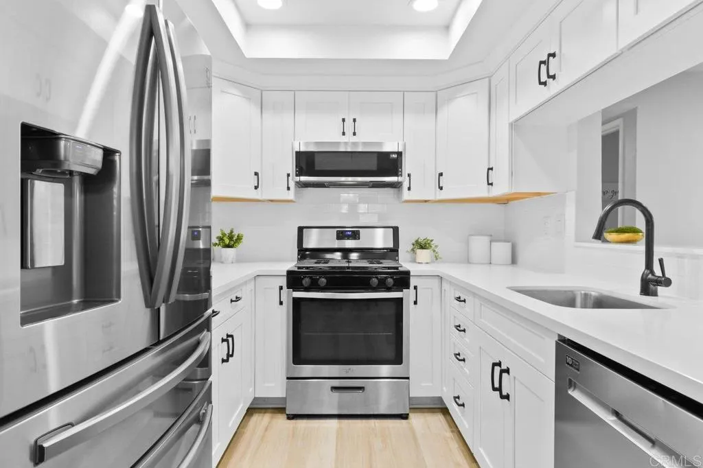 Photo #8: PTP2603642 Listing: Photo #8