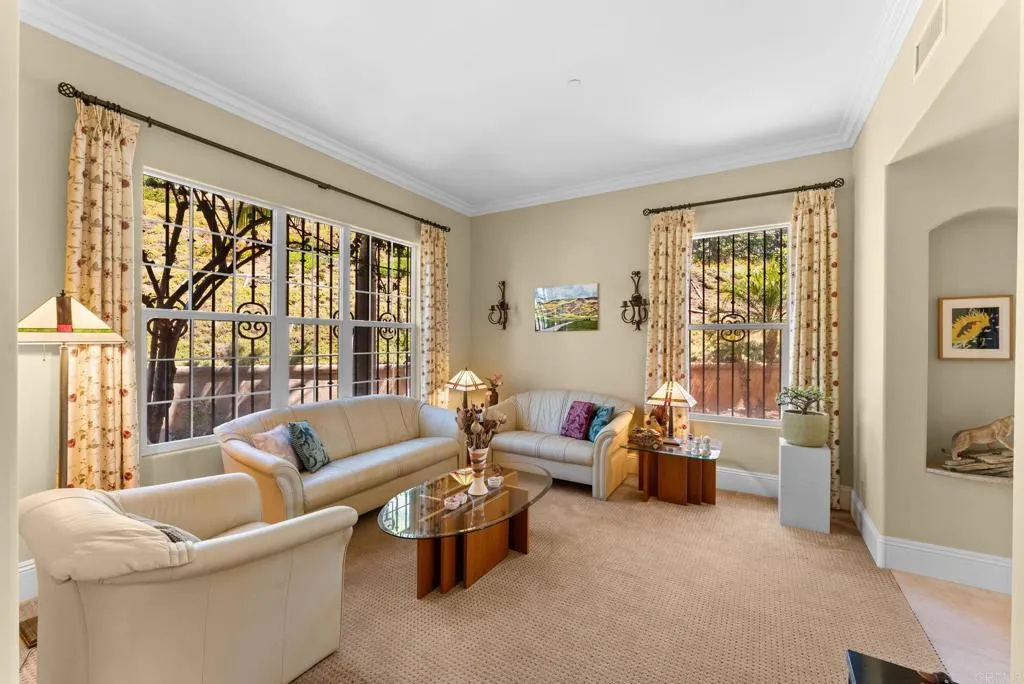 https://cdn.realtyfeed.com/cdn/127/306716974/4439f9dba2fbeb719acfd79f6efcf1cd.webp