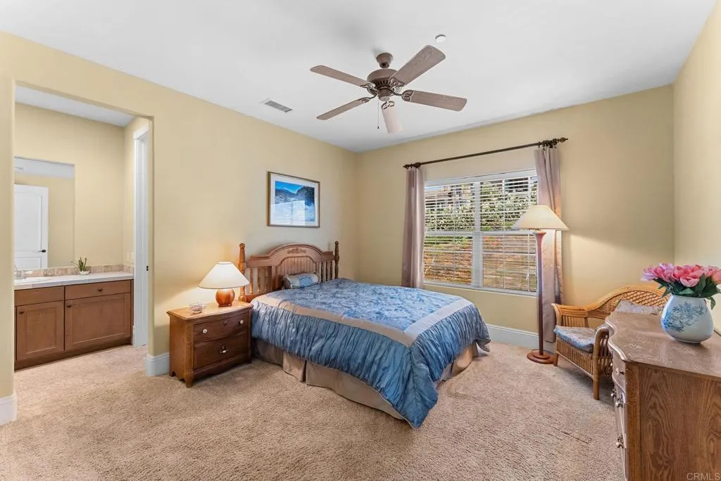 https://cdn.realtyfeed.com/cdn/127/306716974/8d4bf225e65e27dd62960e11c02589a1.webp