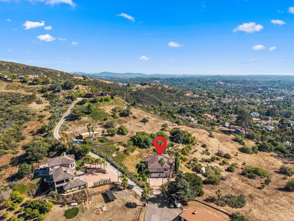 https://cdn.realtyfeed.com/cdn/127/306716974/b3afcf63703b2e23f33f0c3337a431d6.webp