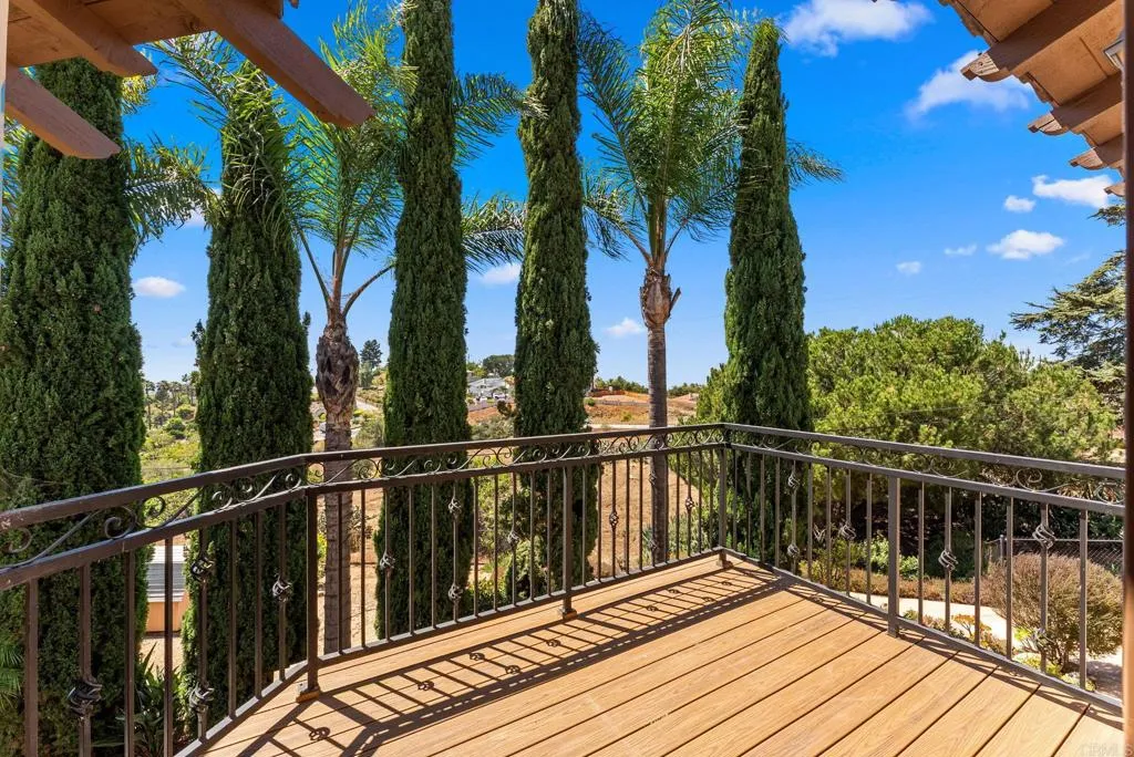 https://cdn.realtyfeed.com/cdn/127/306716974/cb0c1341f3df43923e5d78fa04a0050c.webp