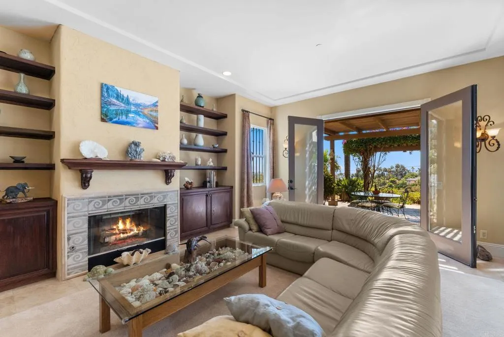 https://cdn.realtyfeed.com/cdn/127/306716974/ea0db9a989367429cf3aaebafb2b0bfb.webp