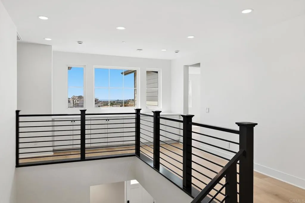https://cdn.realtyfeed.com/cdn/127/306717009/051da48377fda3cabcae4928bdb6c5c2.webp