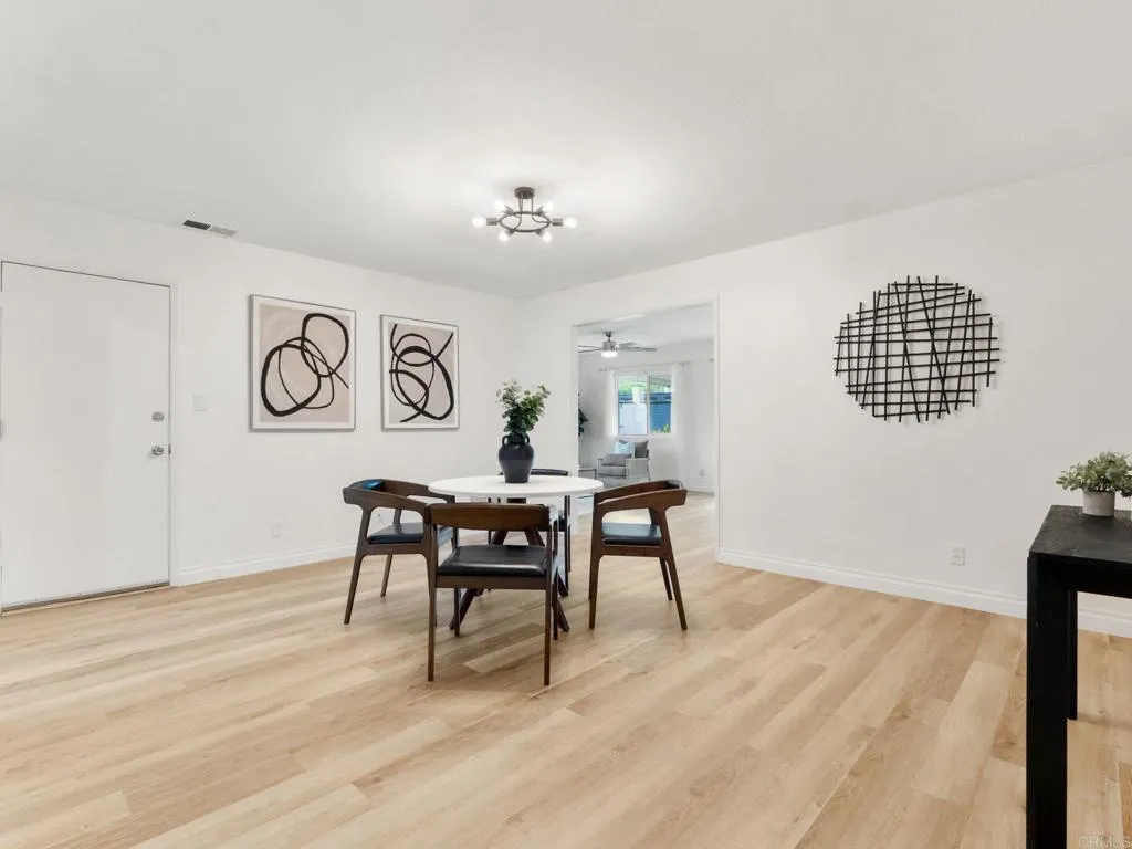 https://cdn.realtyfeed.com/cdn/127/306717084/1309ce76cae919935461b2dbc03f9265.webp