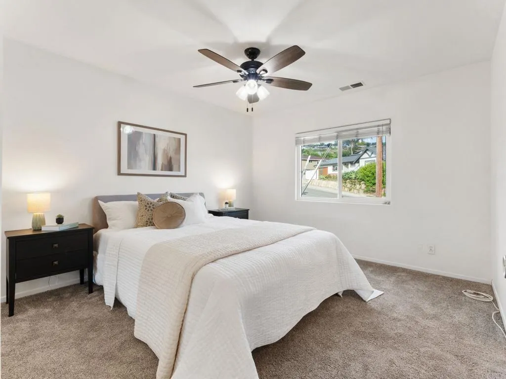 https://cdn.realtyfeed.com/cdn/127/306717084/dda8362c0a27b6228d5567fda5f588c1.webp