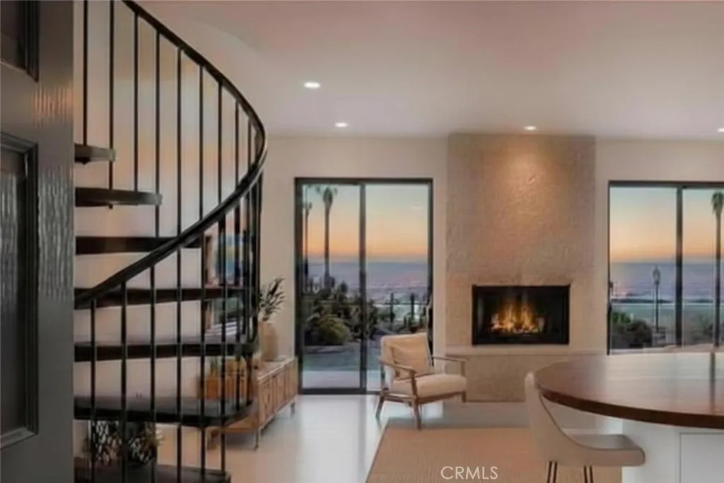 https://cdn.realtyfeed.com/cdn/127/306717140/37e99aa931d6fe89bfe192db4fc69d58.webp