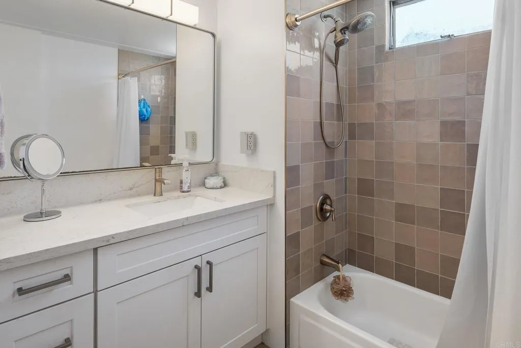 https://cdn.realtyfeed.com/cdn/127/306717157/efa86c6367061070ad10373c507ec94f.webp