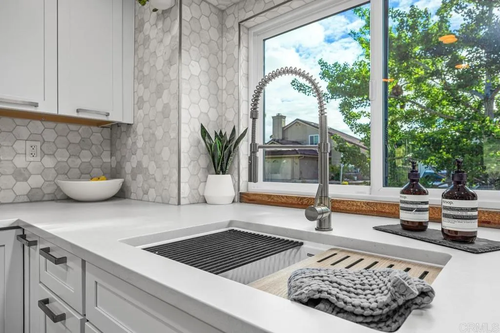 https://cdn.realtyfeed.com/cdn/127/306717166/741a7cc54d195f4871dbddad7fb2ccf6.webp