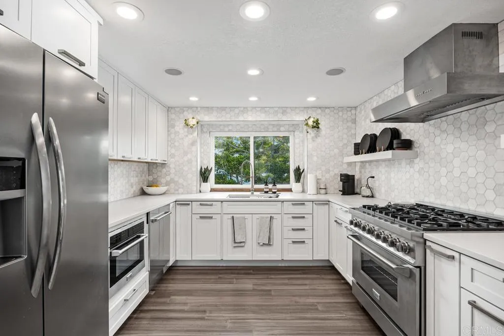 https://cdn.realtyfeed.com/cdn/127/306717166/976757b3ef9a9c418222b7b490924b82.webp