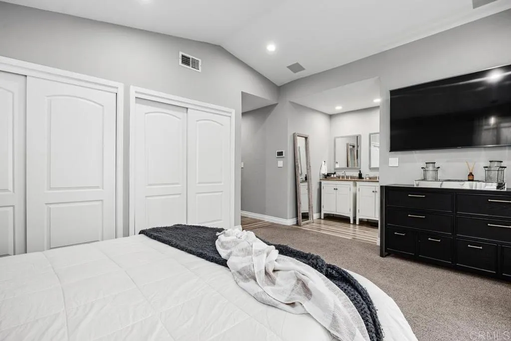 https://cdn.realtyfeed.com/cdn/127/306717166/c3c311083f99b23c63165b9a859ed1fb.webp